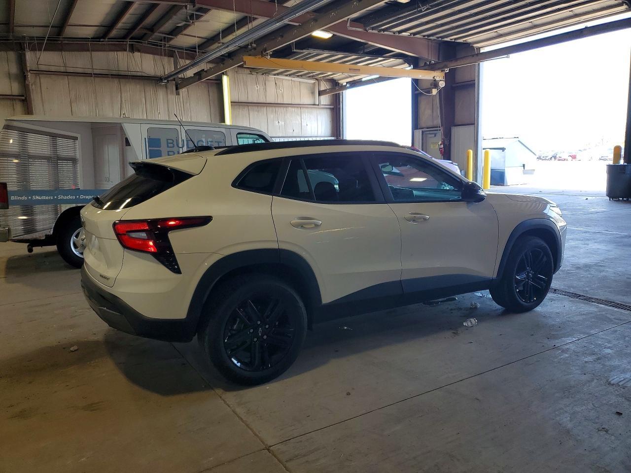 2025 CHEVROLET TRAX