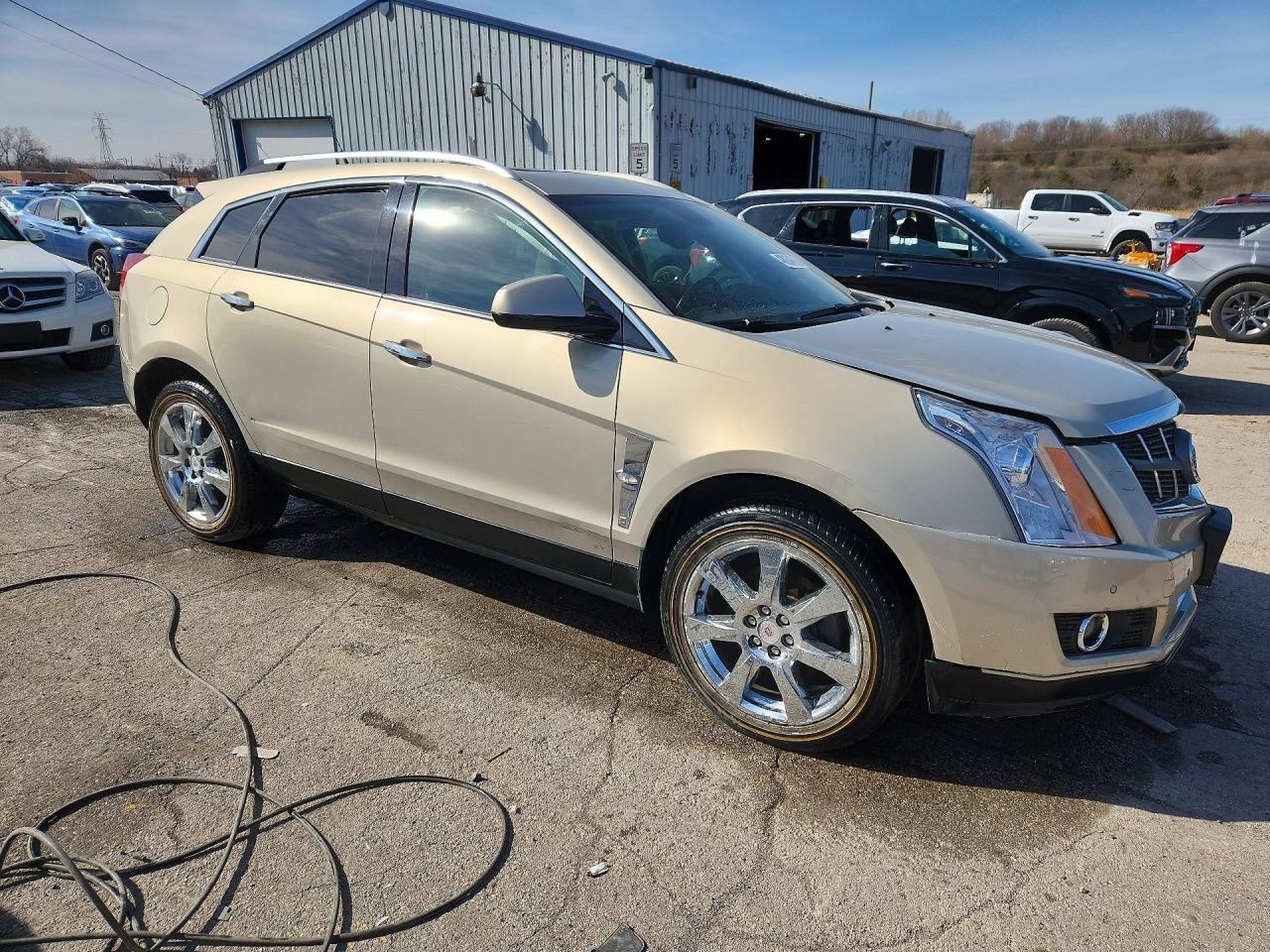 2010 CADILLAC SRX