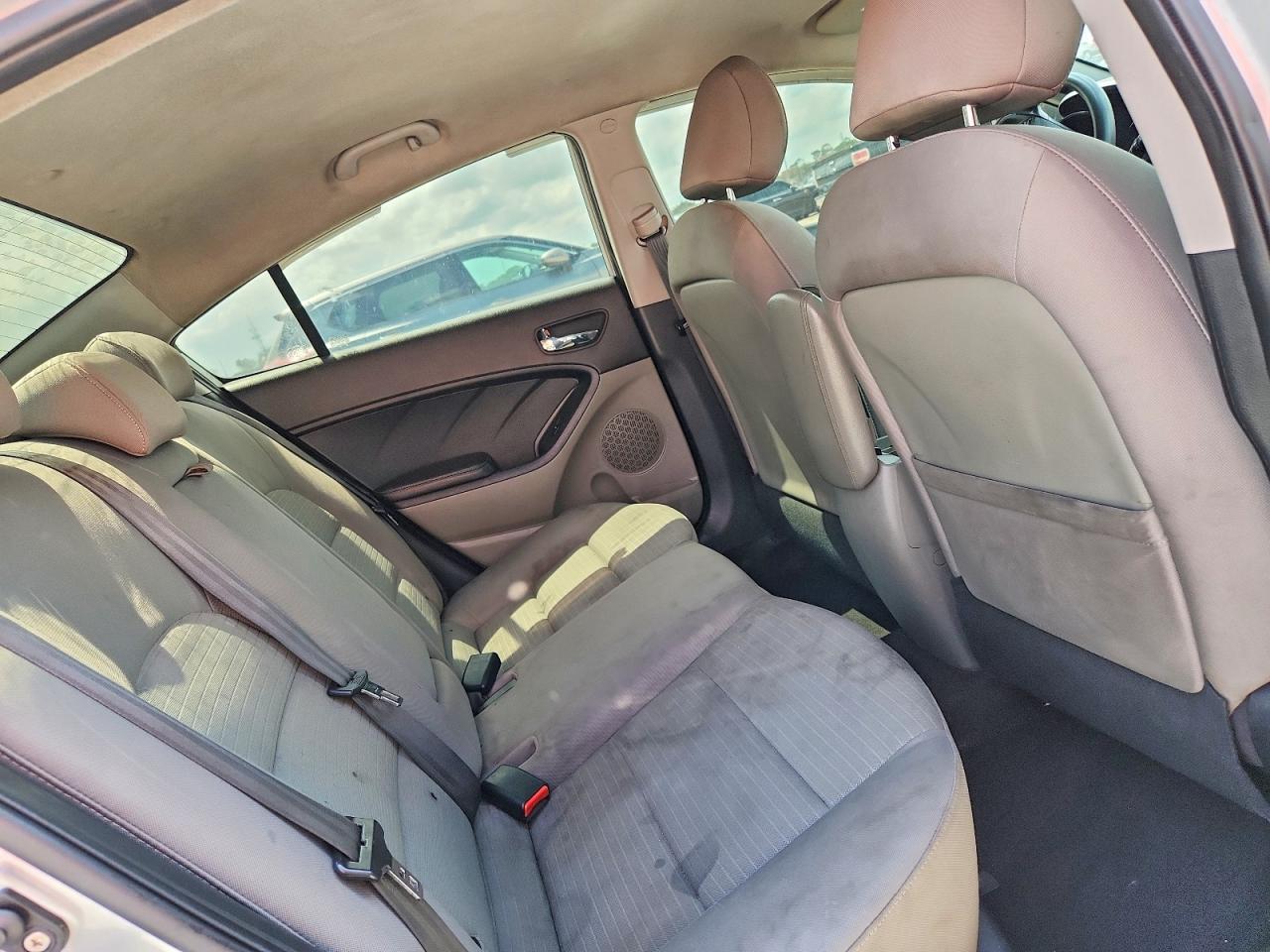 2016 KIA FORTE