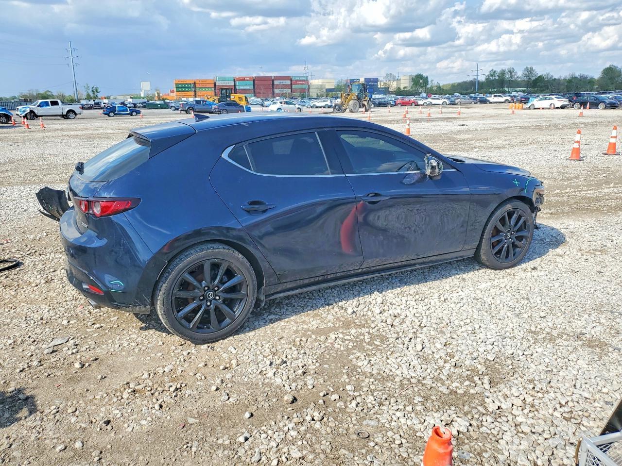 2019 MAZDA 3