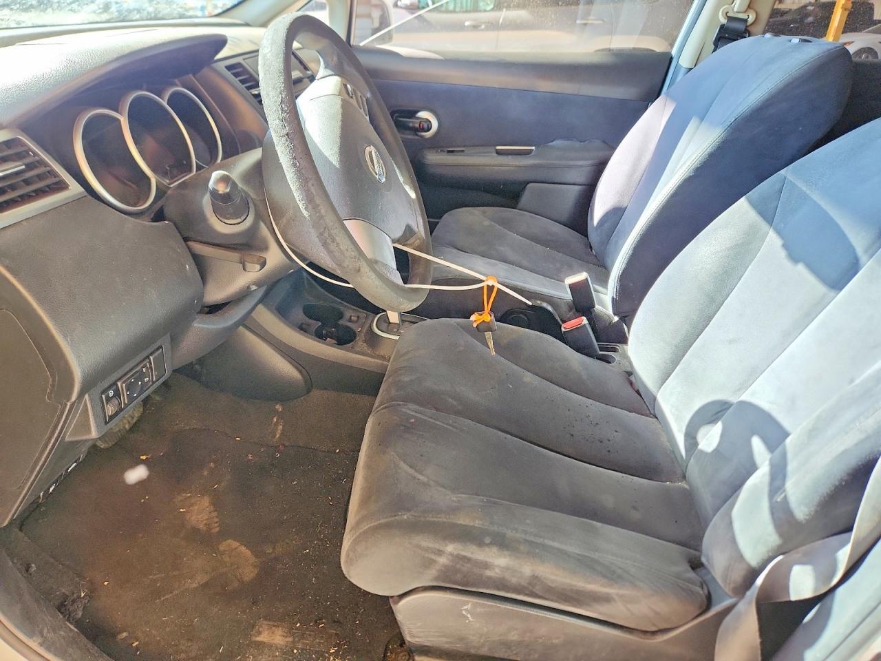 2009 NISSAN VERSA