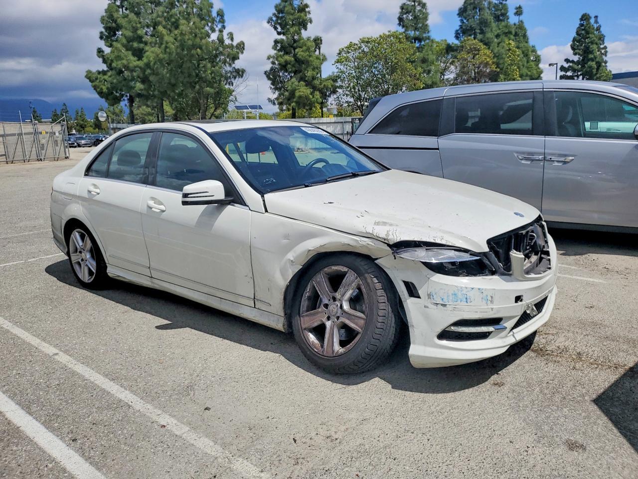 2011 MERCEDES-BENZ C-CLASS