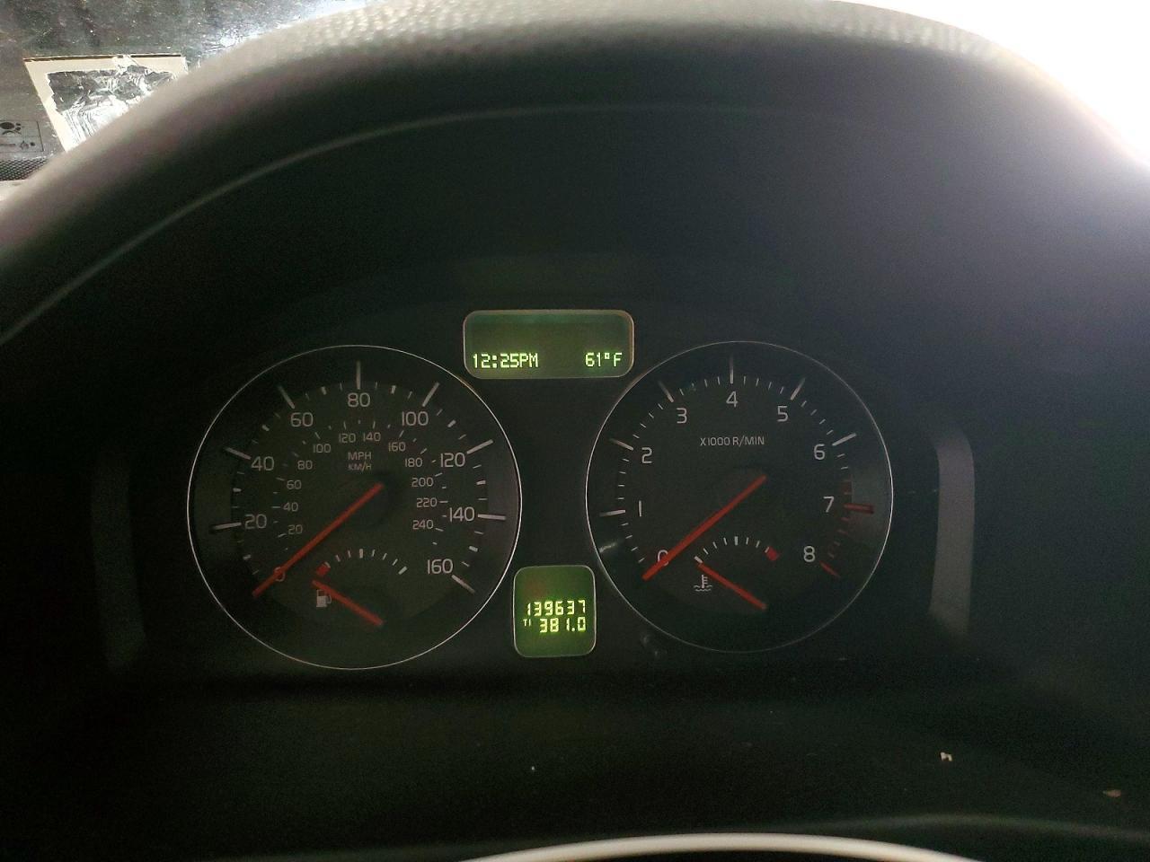 2011 VOLVO S40