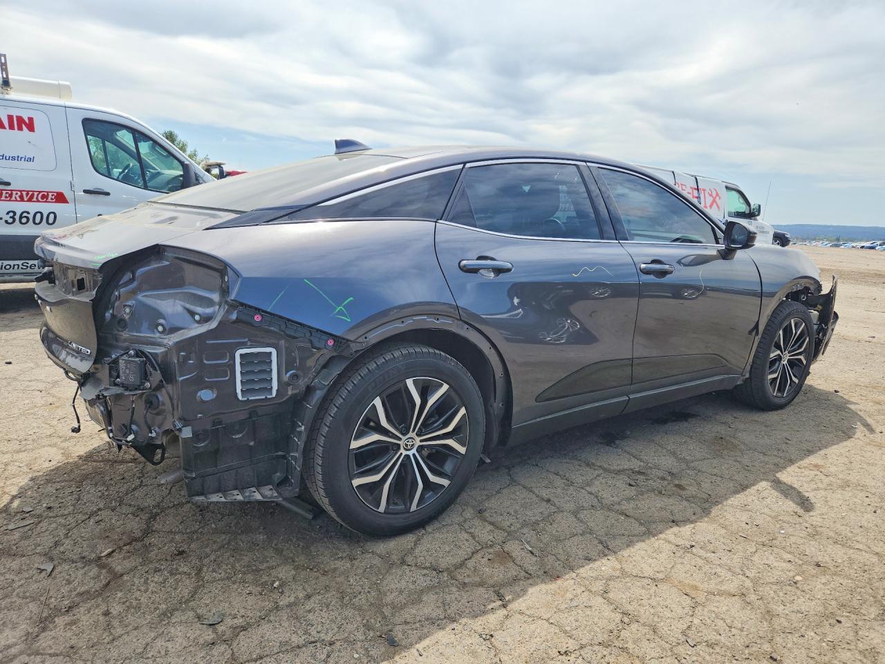2023 TOYOTA Crown