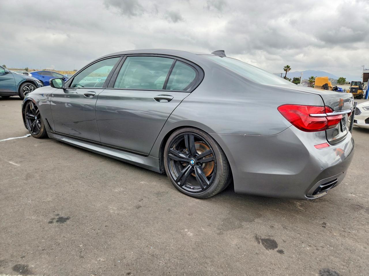 2016 BMW 7 series