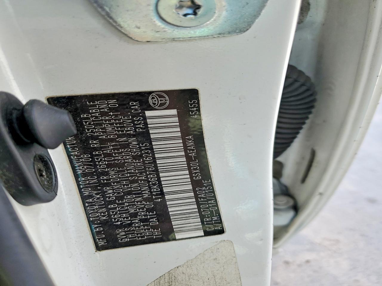 2006 TOYOTA Avalon