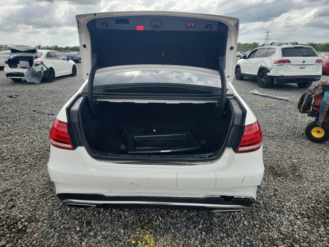 2014 MERCEDES-BENZ E-Class