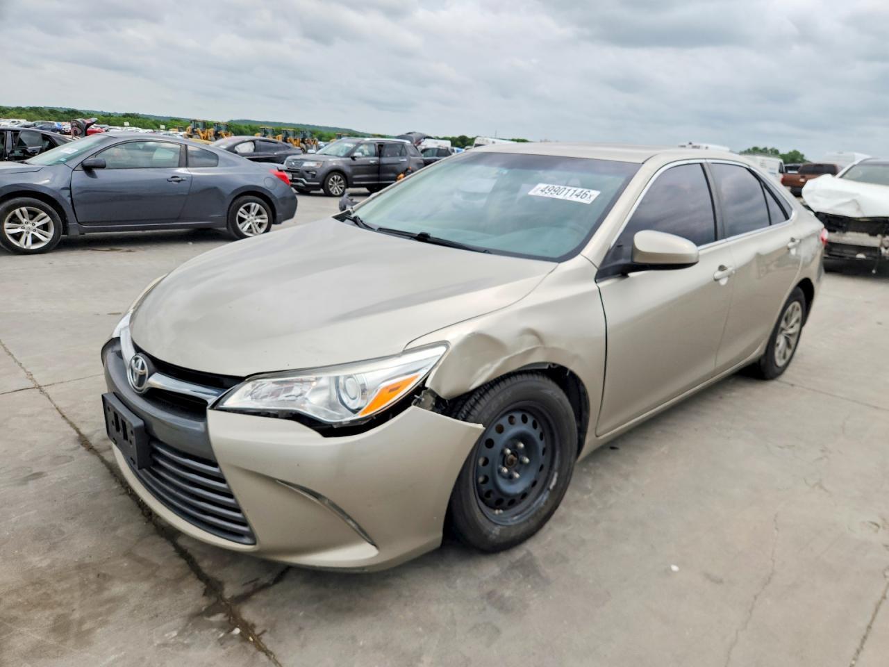 2016 TOYOTA CAMRY