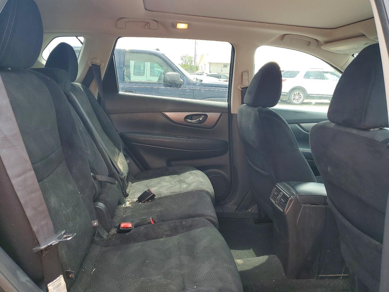 2016 NISSAN ROGUE