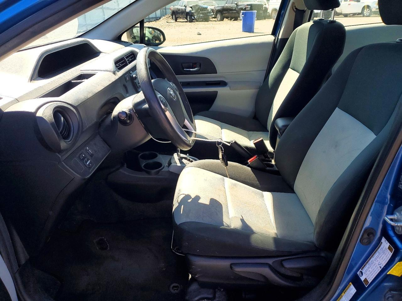 2012 TOYOTA Prius c