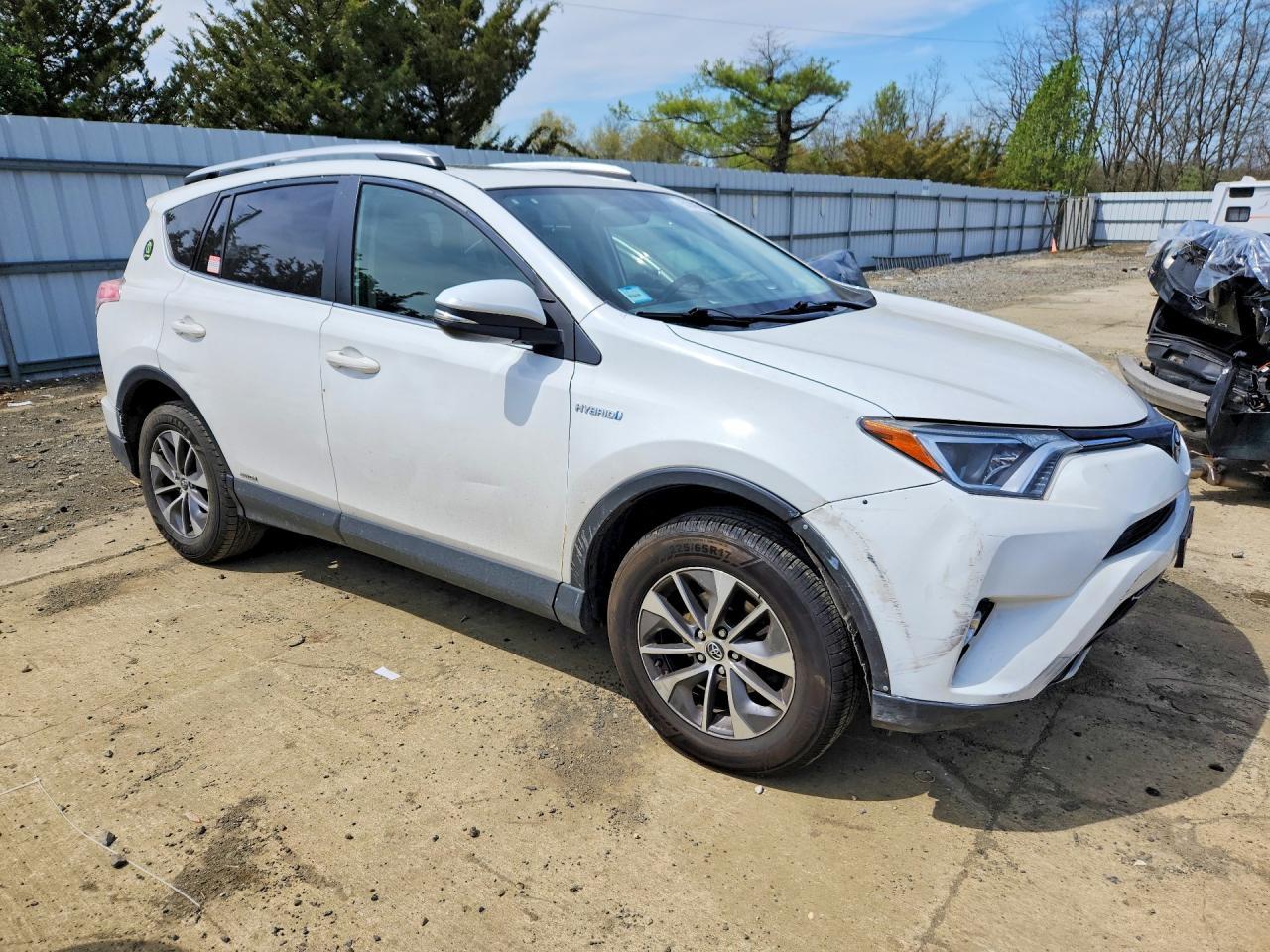 2016 TOYOTA RAV4