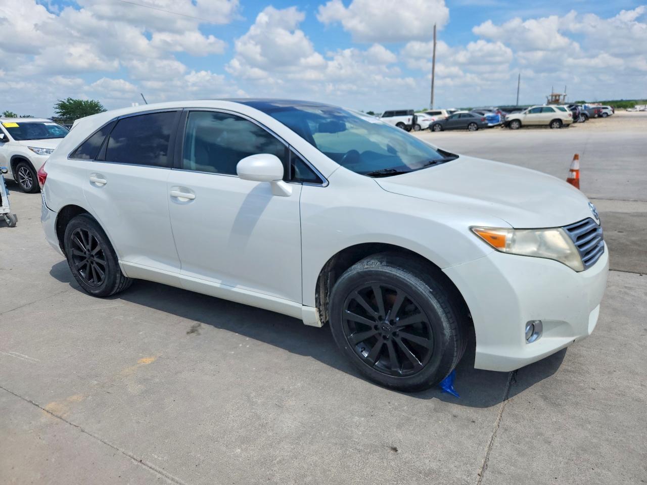 2010 TOYOTA VENZA