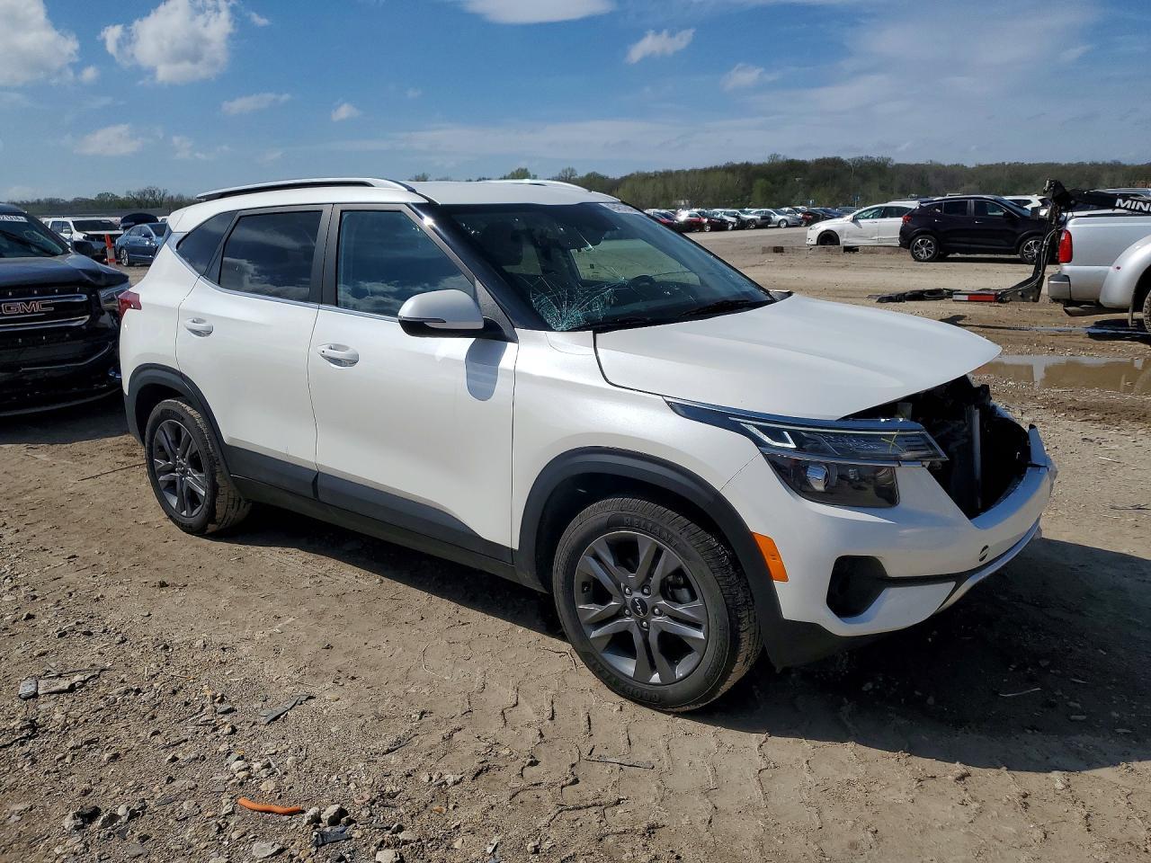 2023 KIA SELTOS