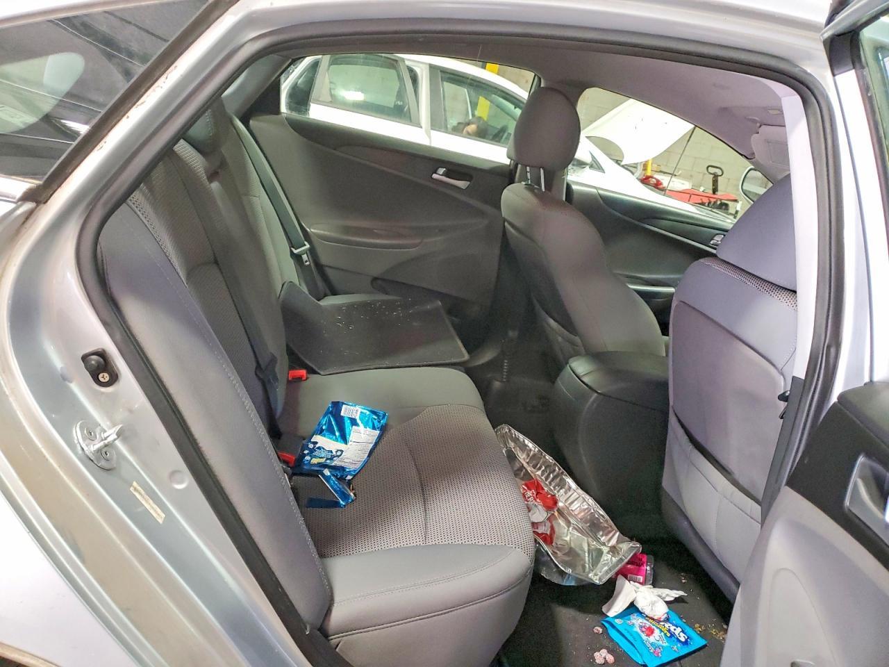 2011 HYUNDAI SONATA