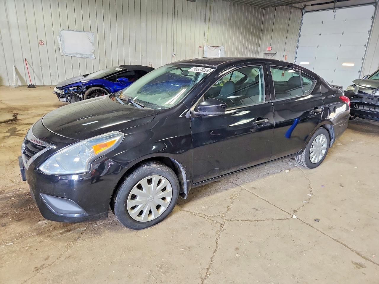 2016 NISSAN VERSA