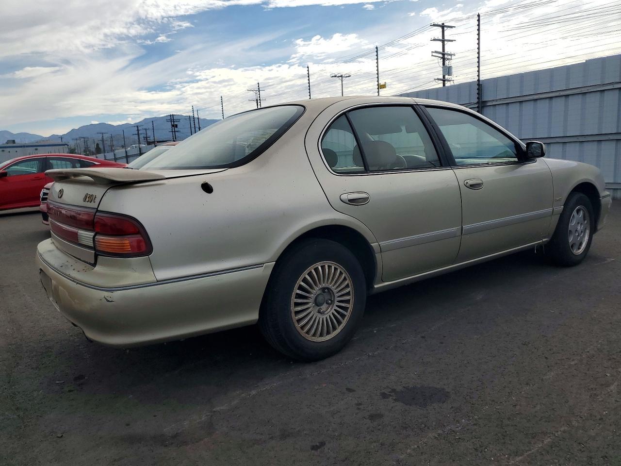1999 INFINITI I30