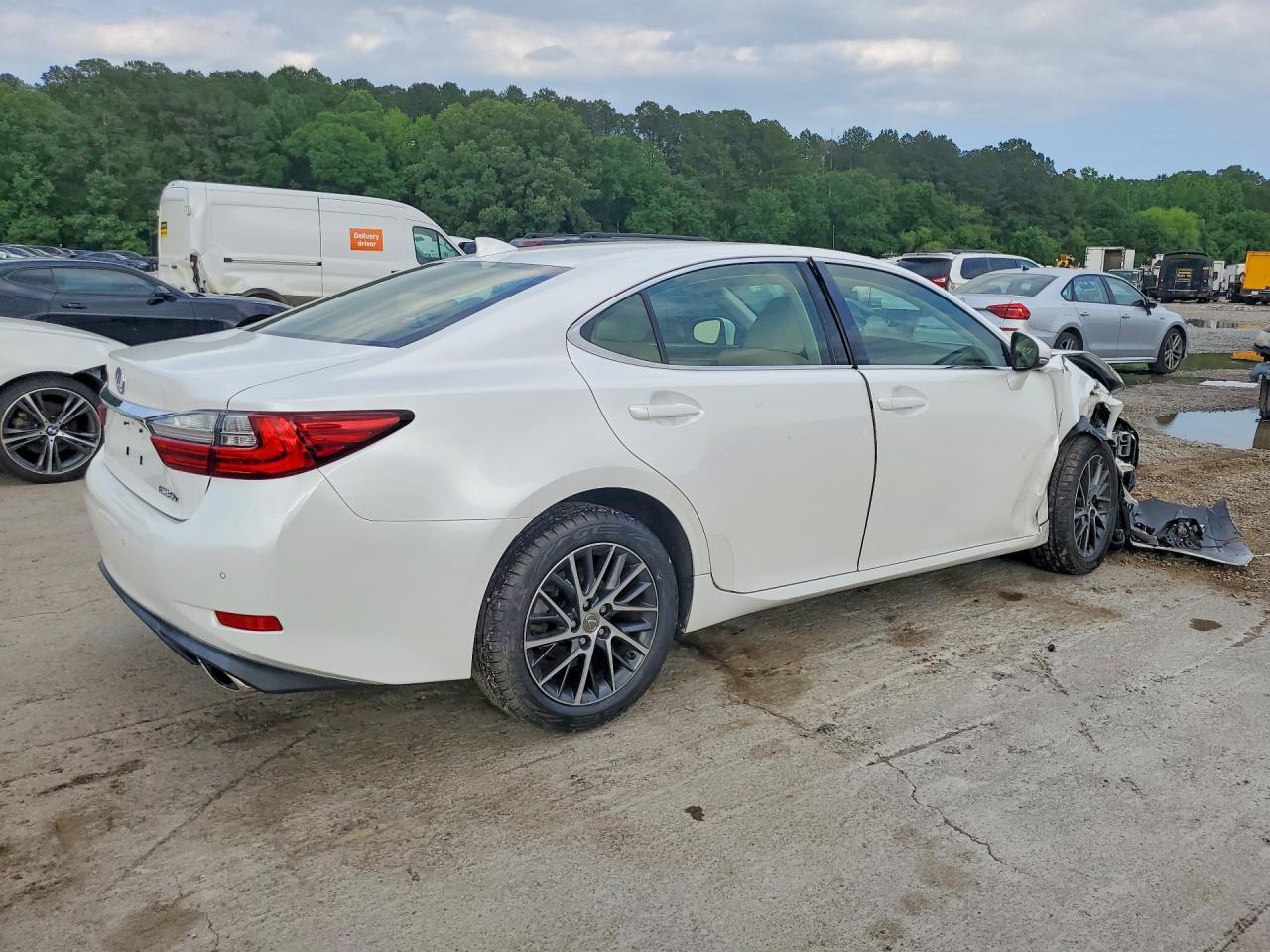 2017 LEXUS ES 350