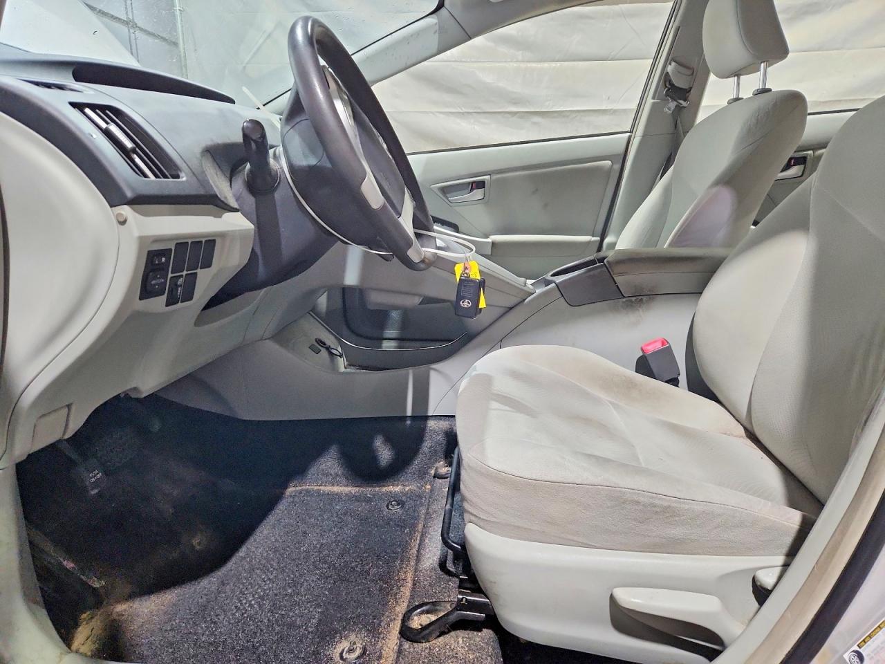 2012 TOYOTA PRIUS