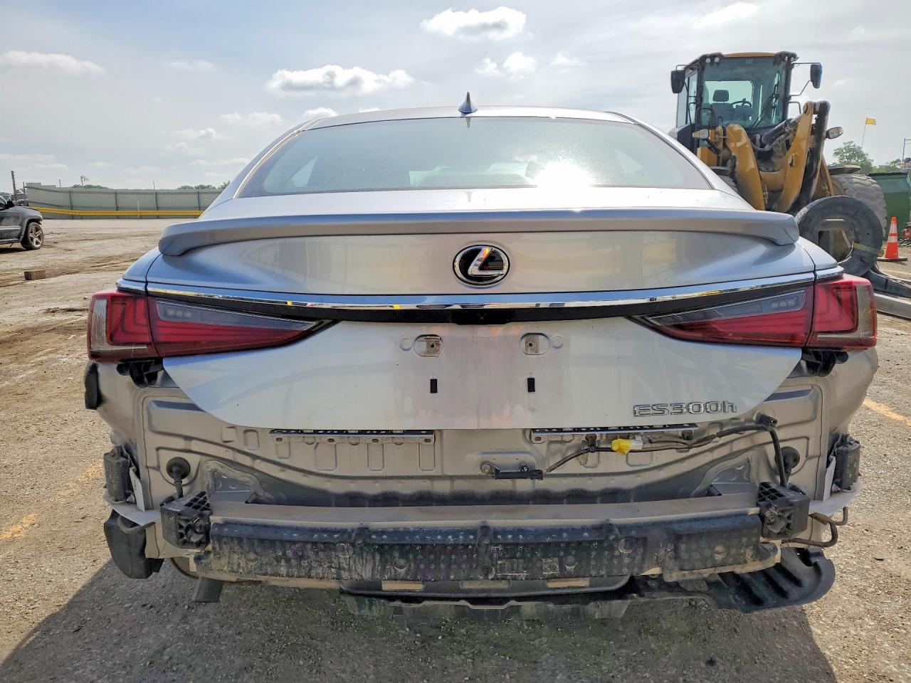 2024 LEXUS ES 300H