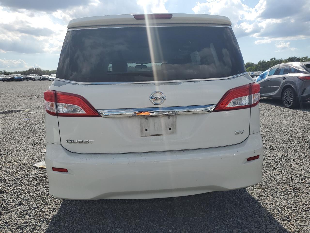 2015 NISSAN Quest