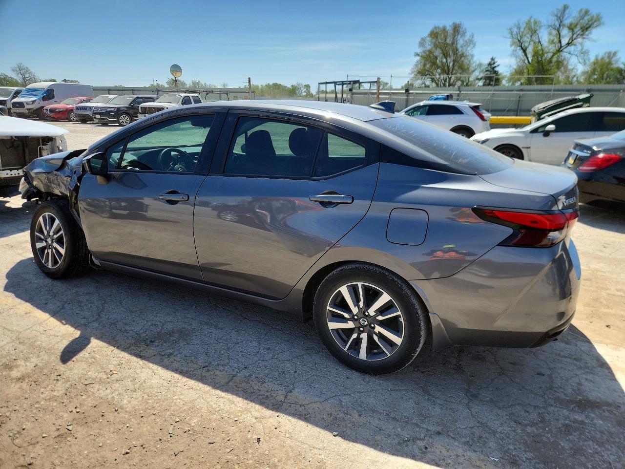 2020 NISSAN VERSA