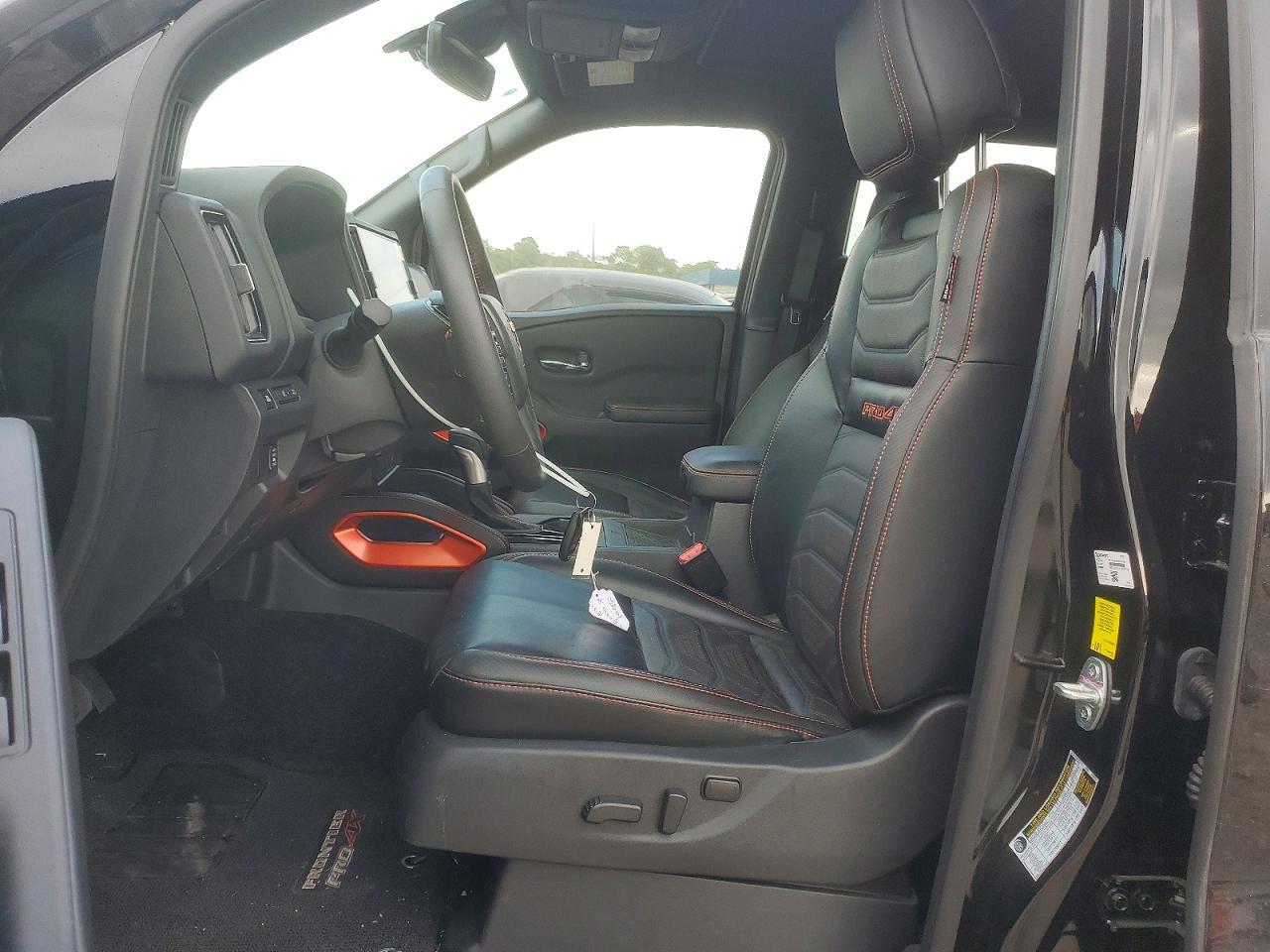 2025 NISSAN Frontier