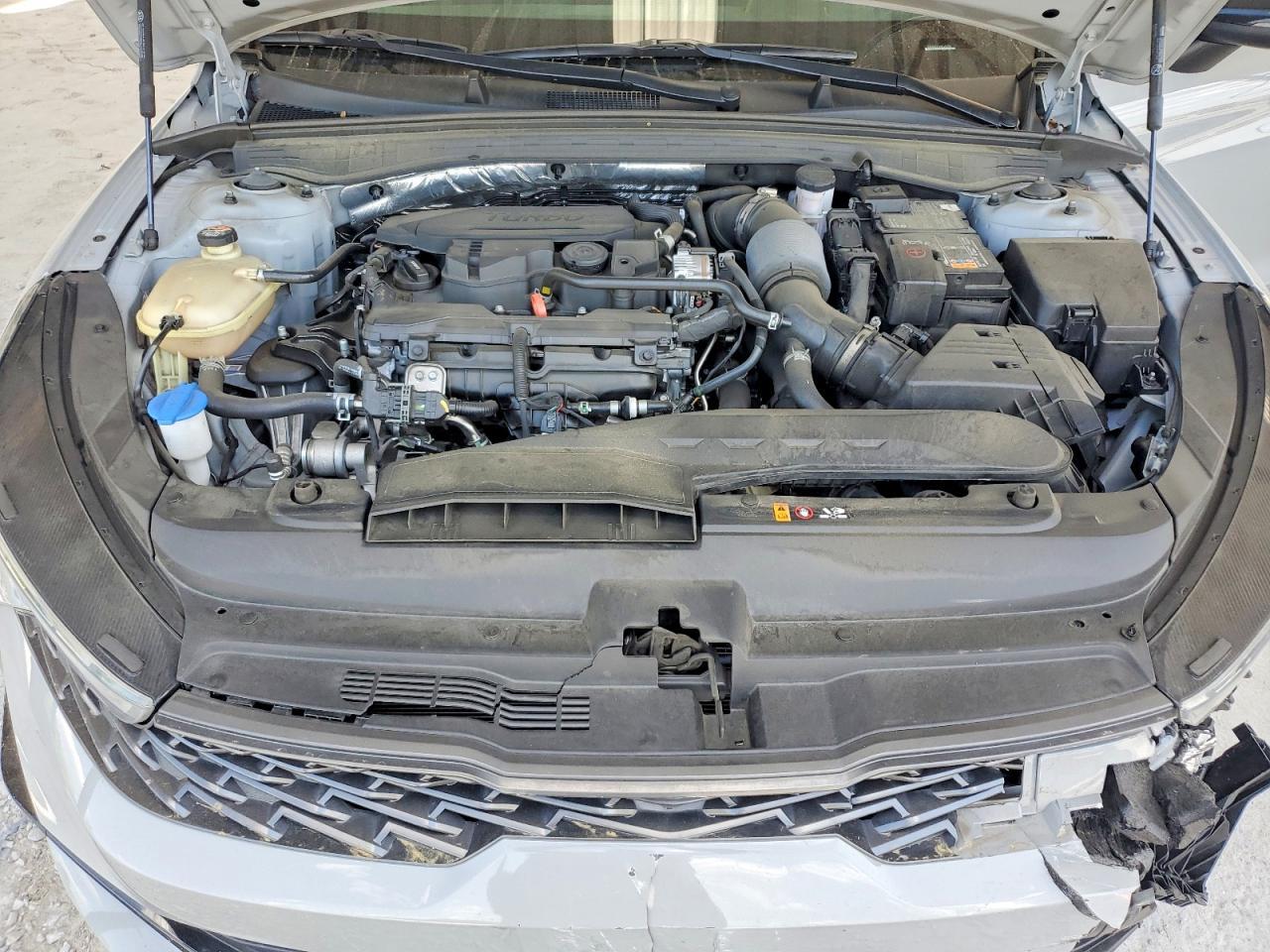 2022 KIA K5