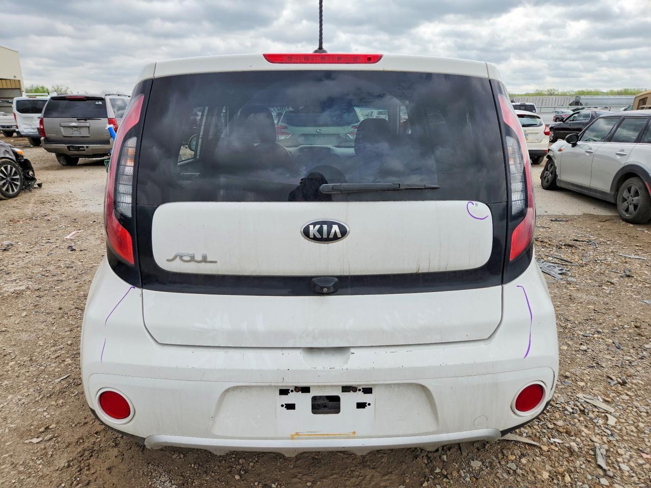2017 KIA SOUL