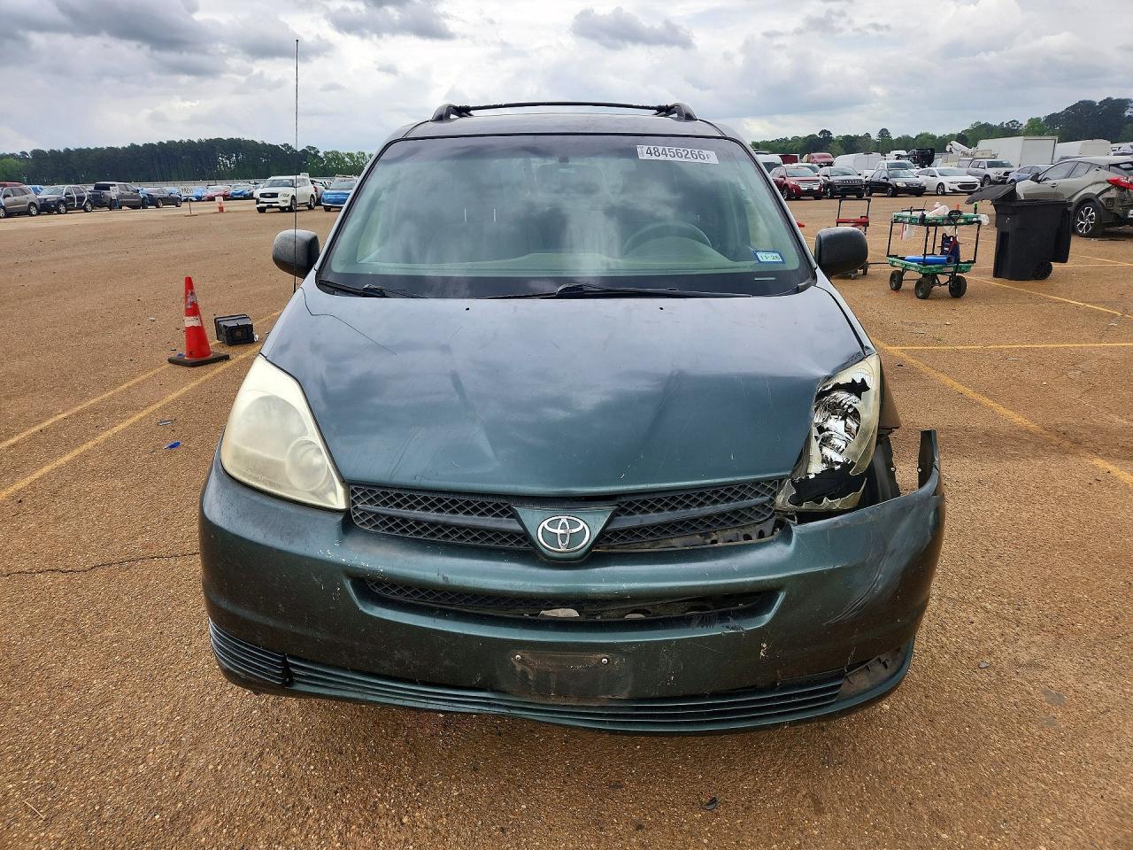 2005 TOYOTA SIENNA