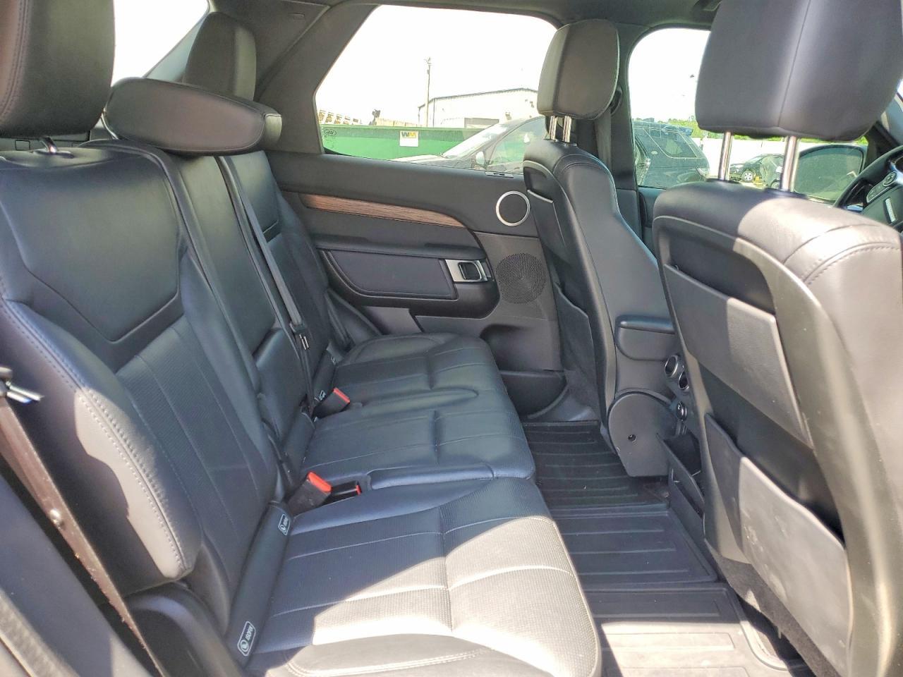 2017 LAND ROVER Discovery