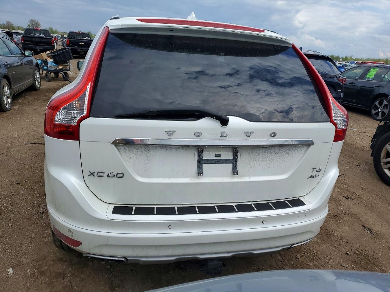 2017 VOLVO XC60