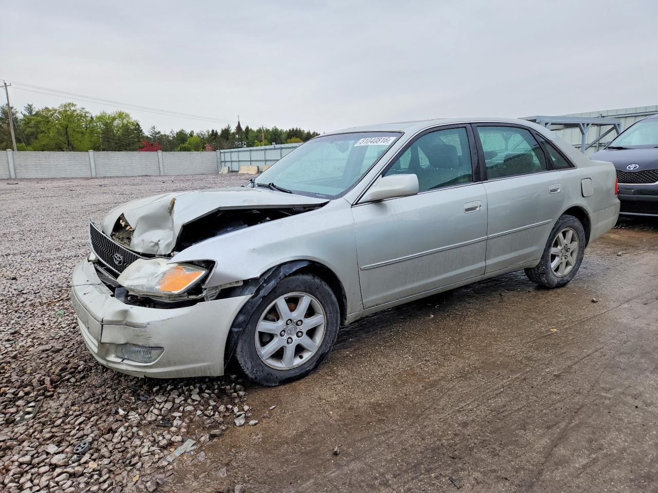 2002 TOYOTA Avalon