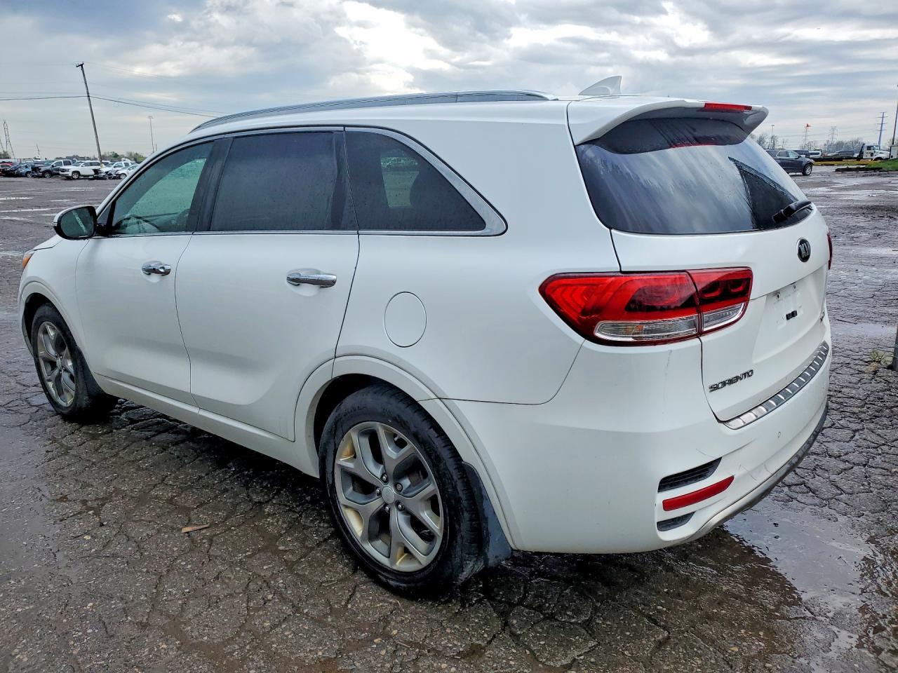 2016 KIA SORENTO