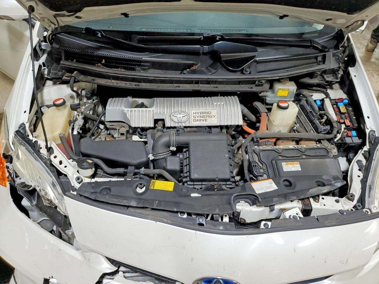 2015 TOYOTA PRIUS