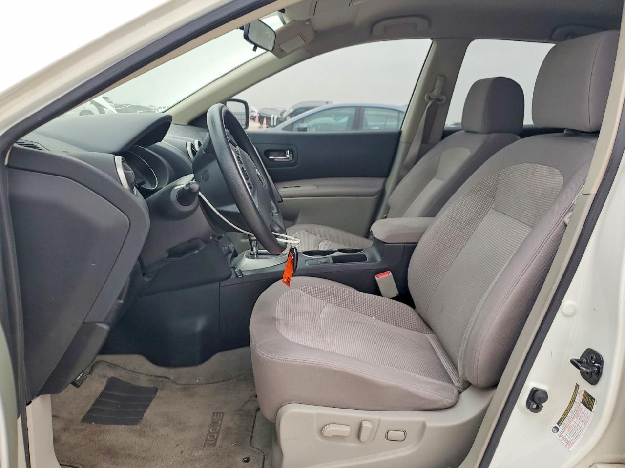 2013 NISSAN ROGUE