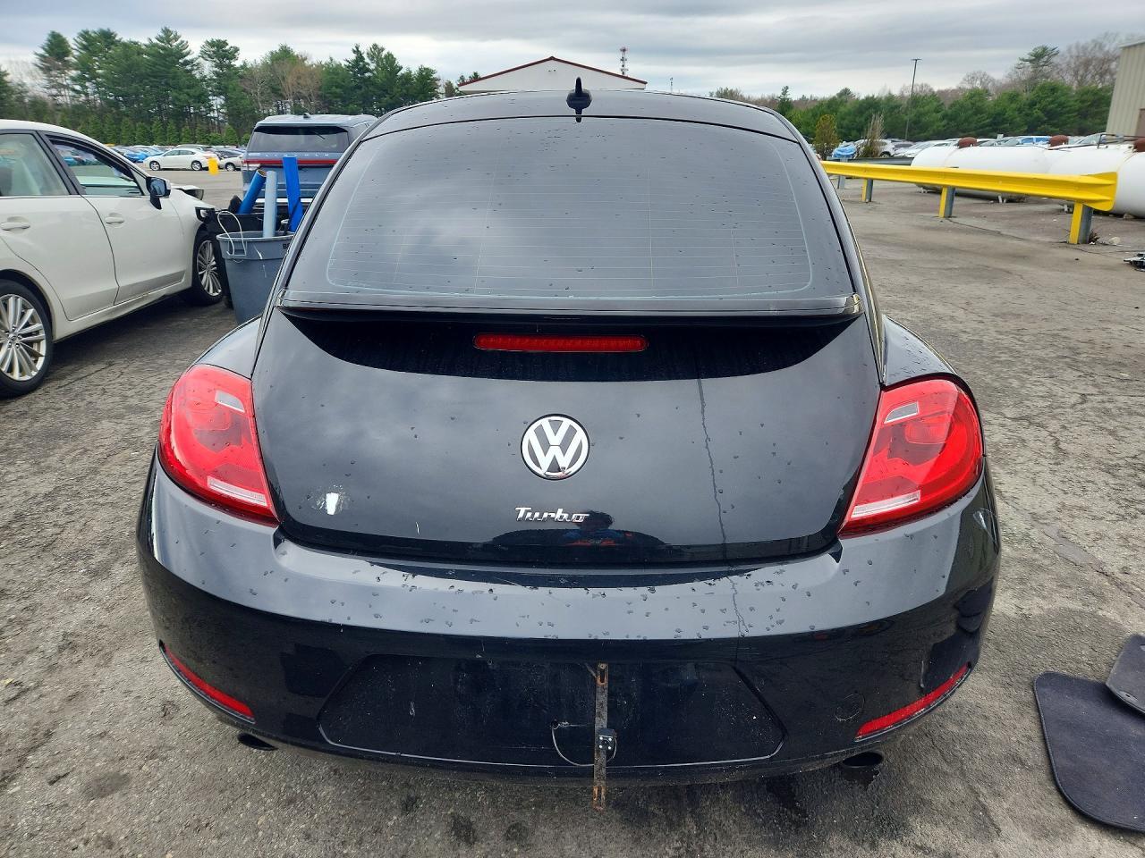 2013 VOLKSWAGEN Beetle