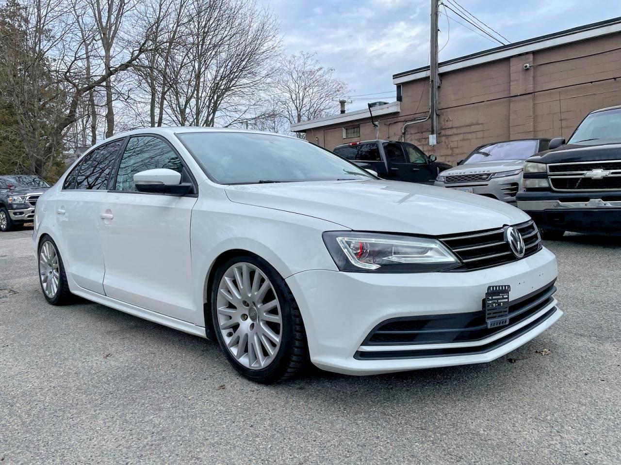 2017 VOLKSWAGEN JETTA