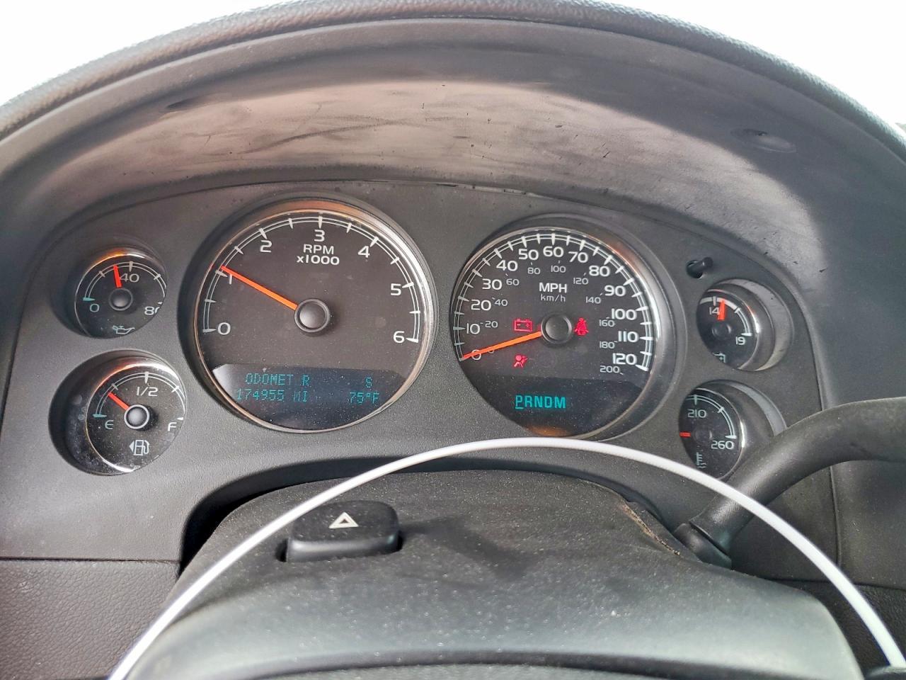 2011 CHEVROLET Tahoe