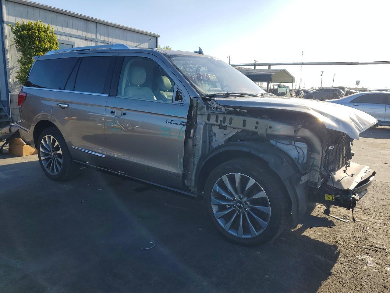 2019 LINCOLN Navigator