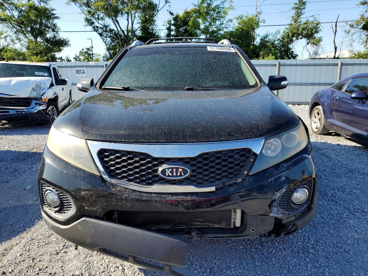2013 KIA SORENTO