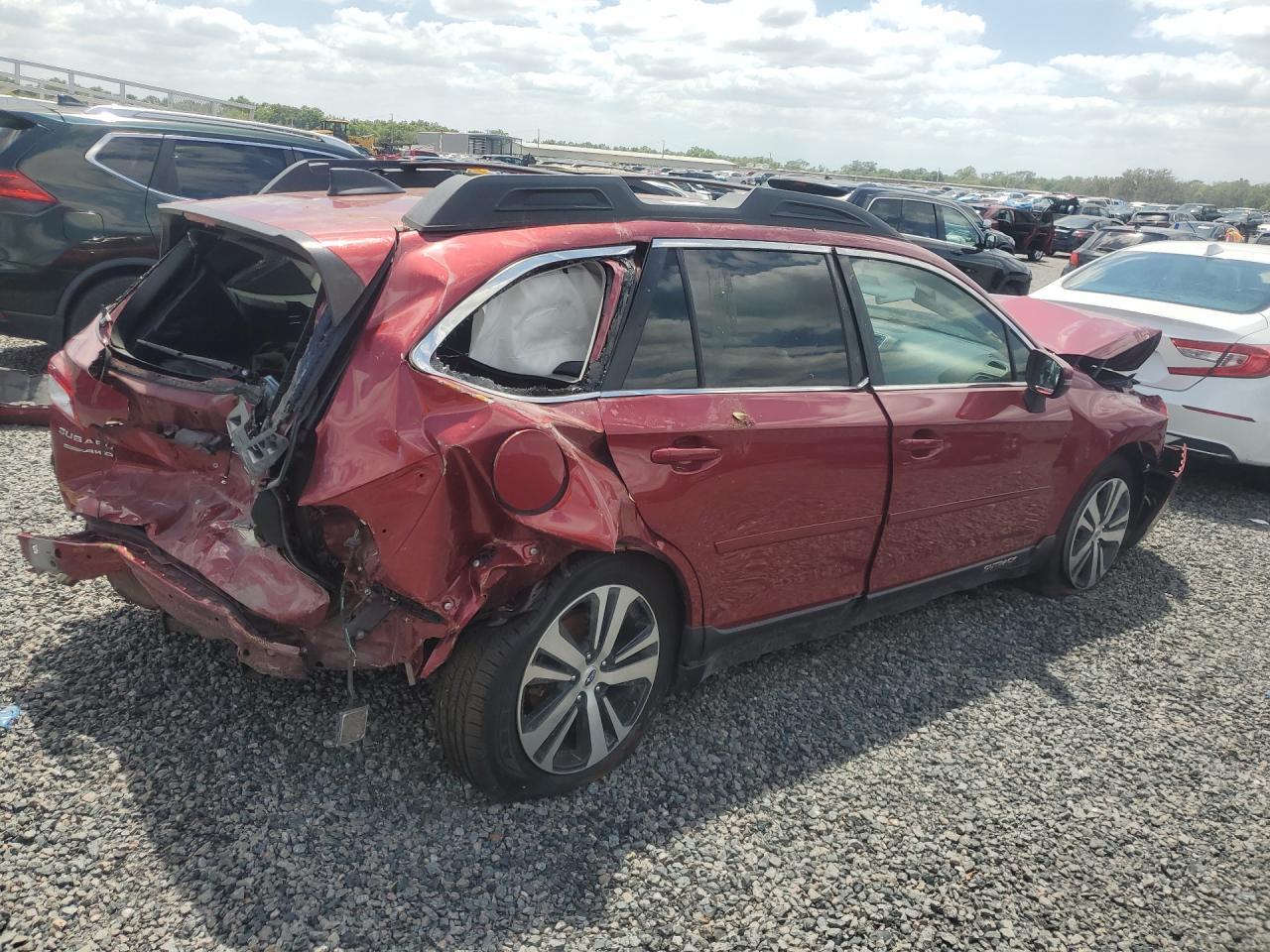 2019 SUBARU Outback