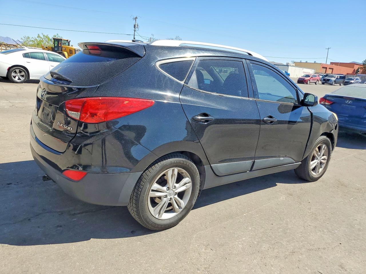 2011 HYUNDAI TUCSON