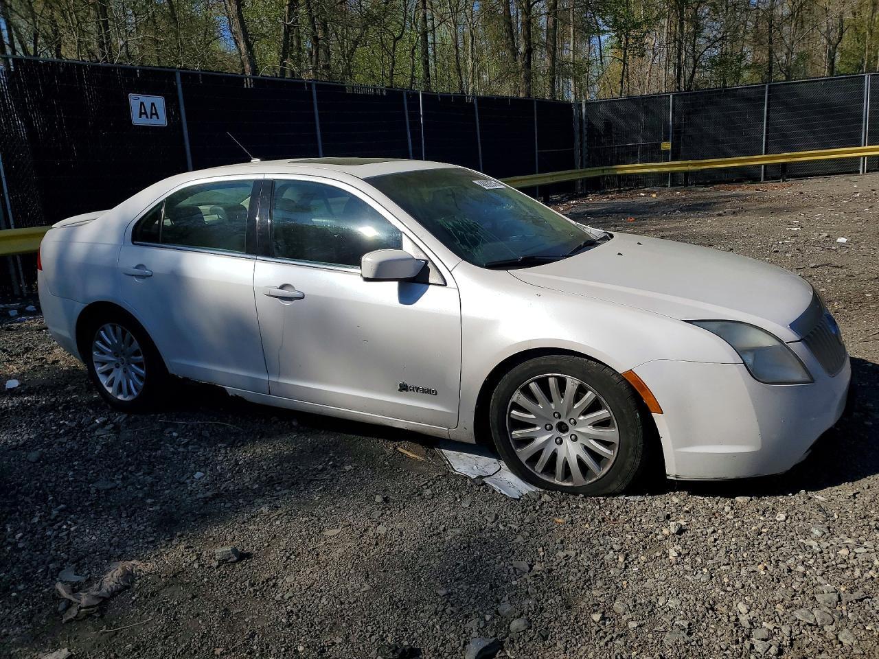 2010 MERCURY Milan
