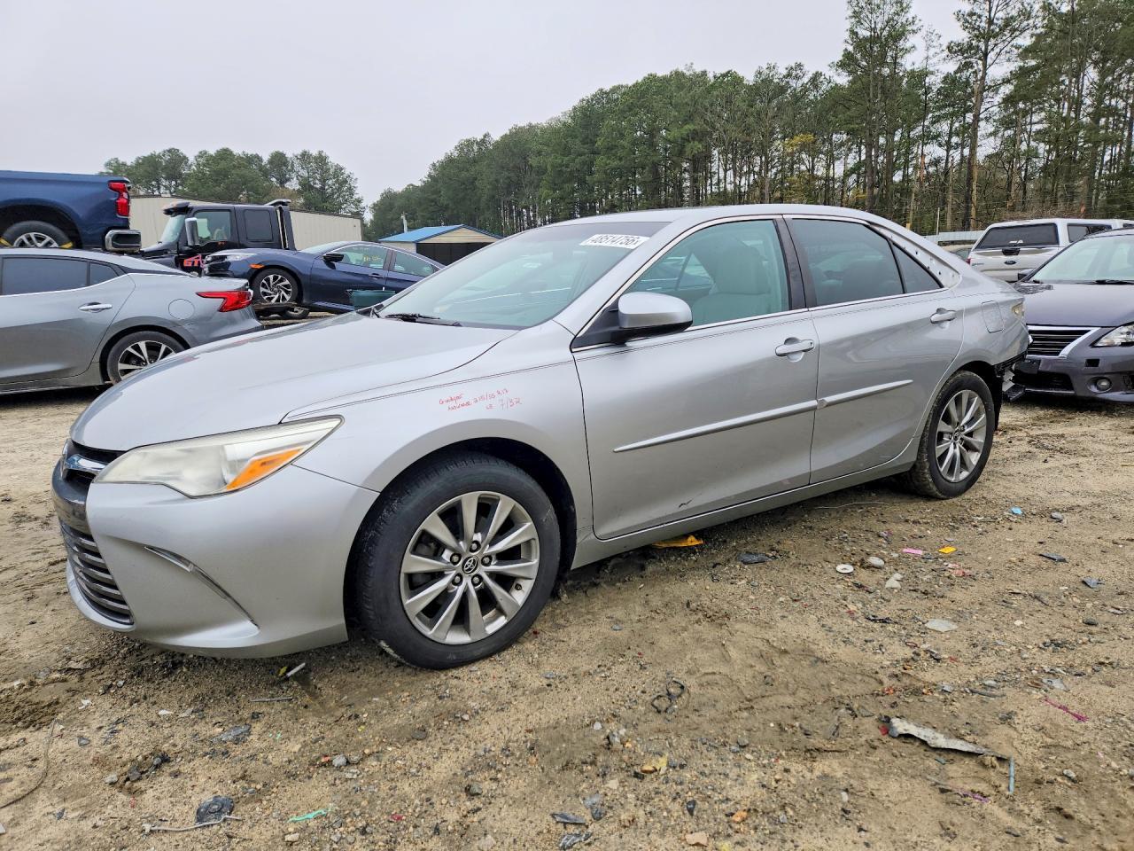 2016 TOYOTA CAMRY