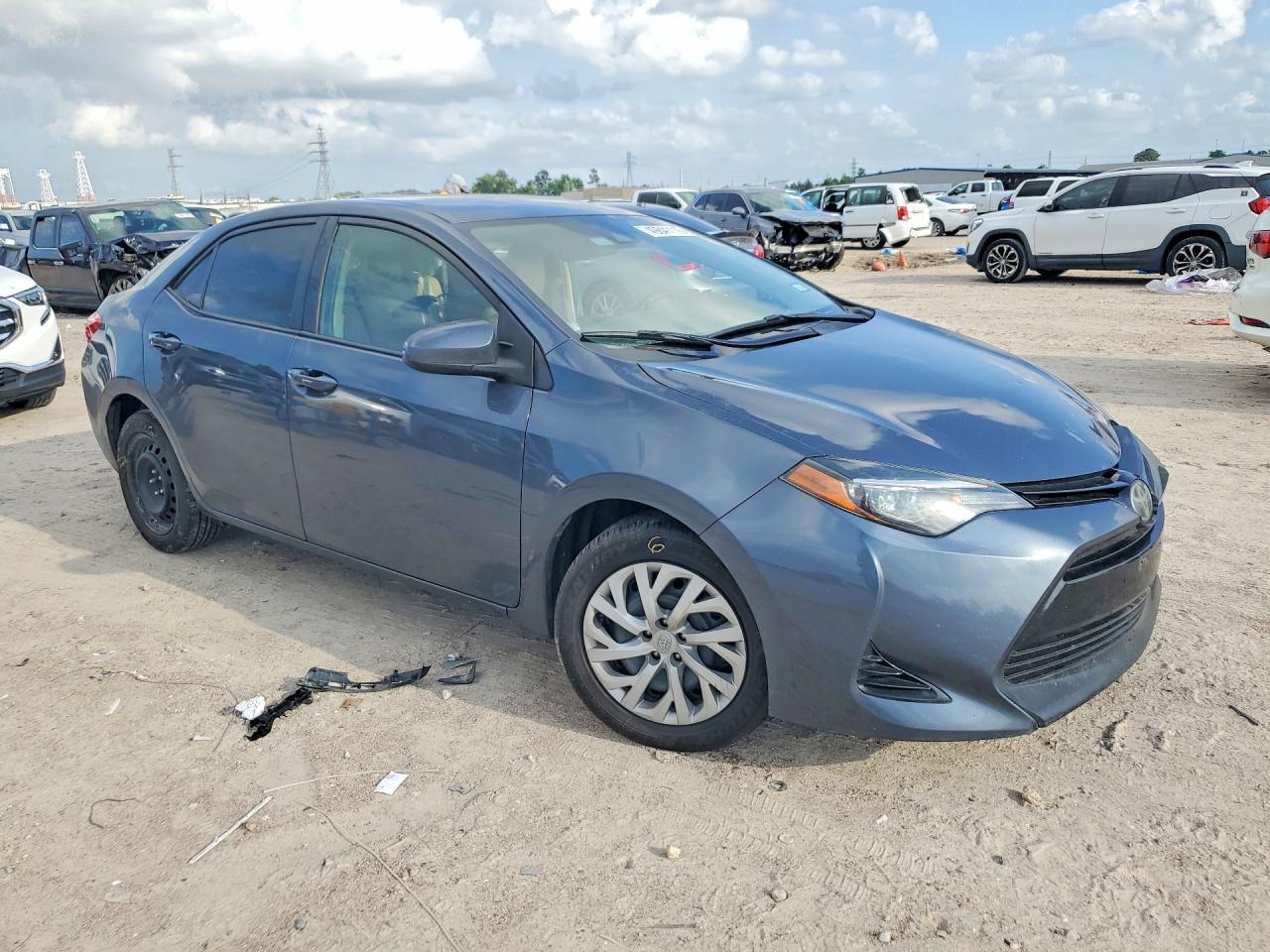 2018 TOYOTA COROLLA