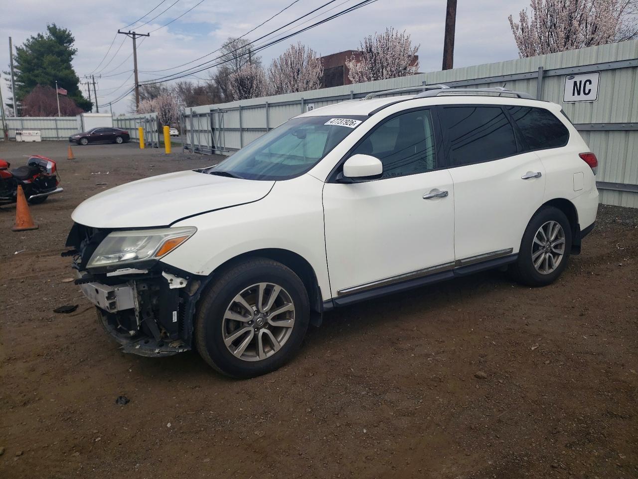 2014 NISSAN PATHFINDER
