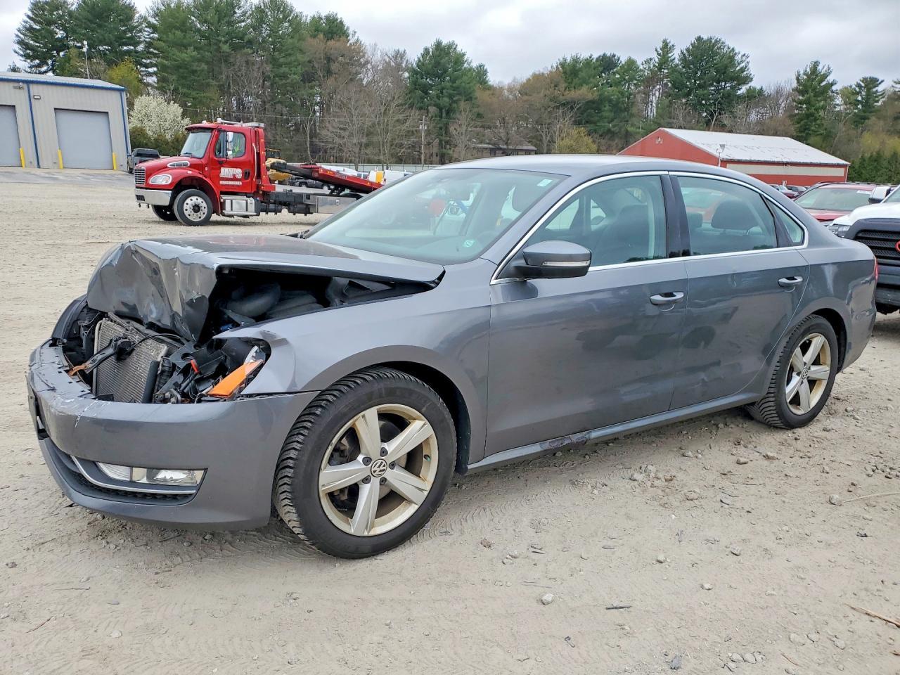 2015 VOLKSWAGEN Passat