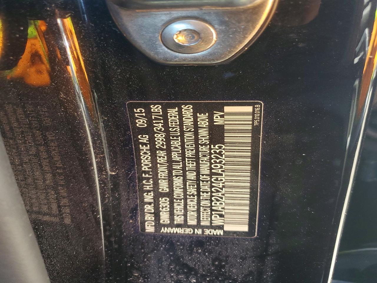 2016 PORSCHE CAYENNE