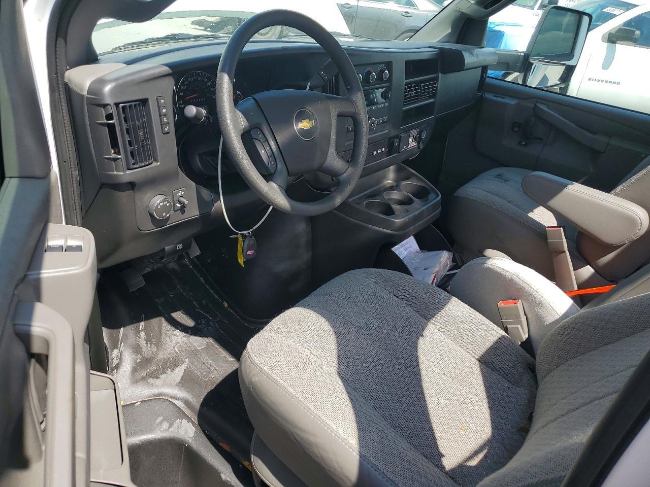 2025 CHEVROLET Express 3500