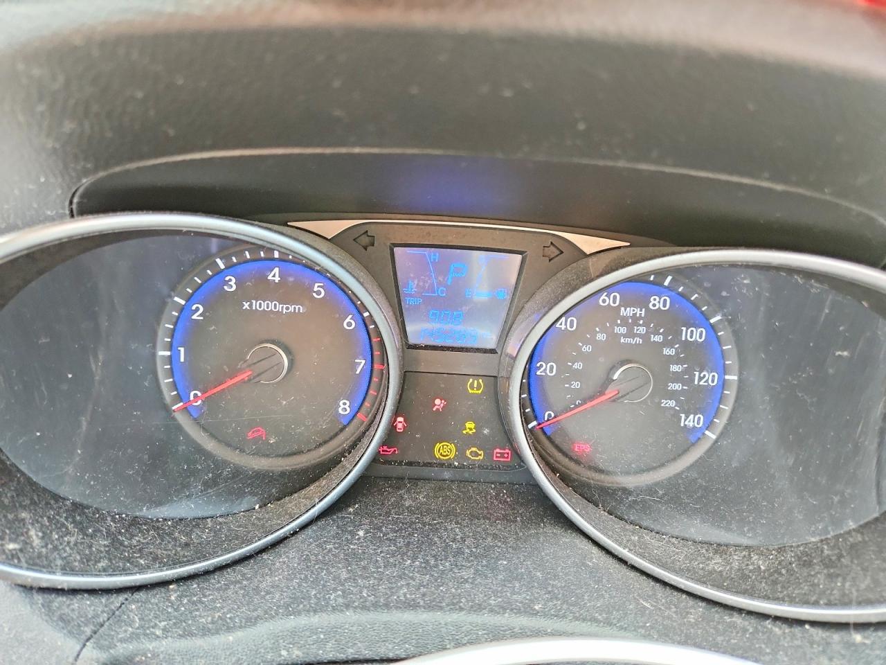 2011 HYUNDAI TUCSON